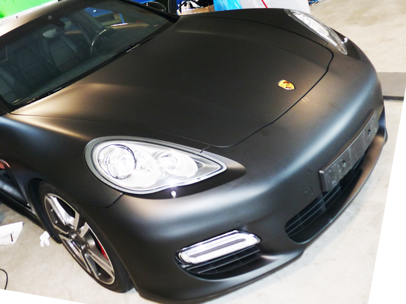 Porsche schwarz matt
